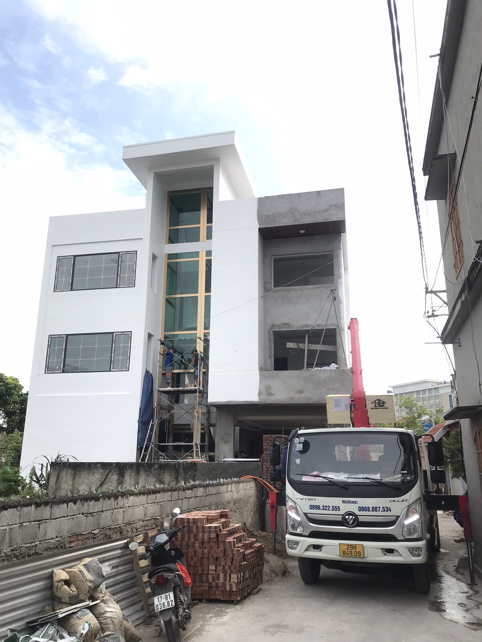 Vận chuyển linh kiện thang tại Tiền Hải,Thái Bình