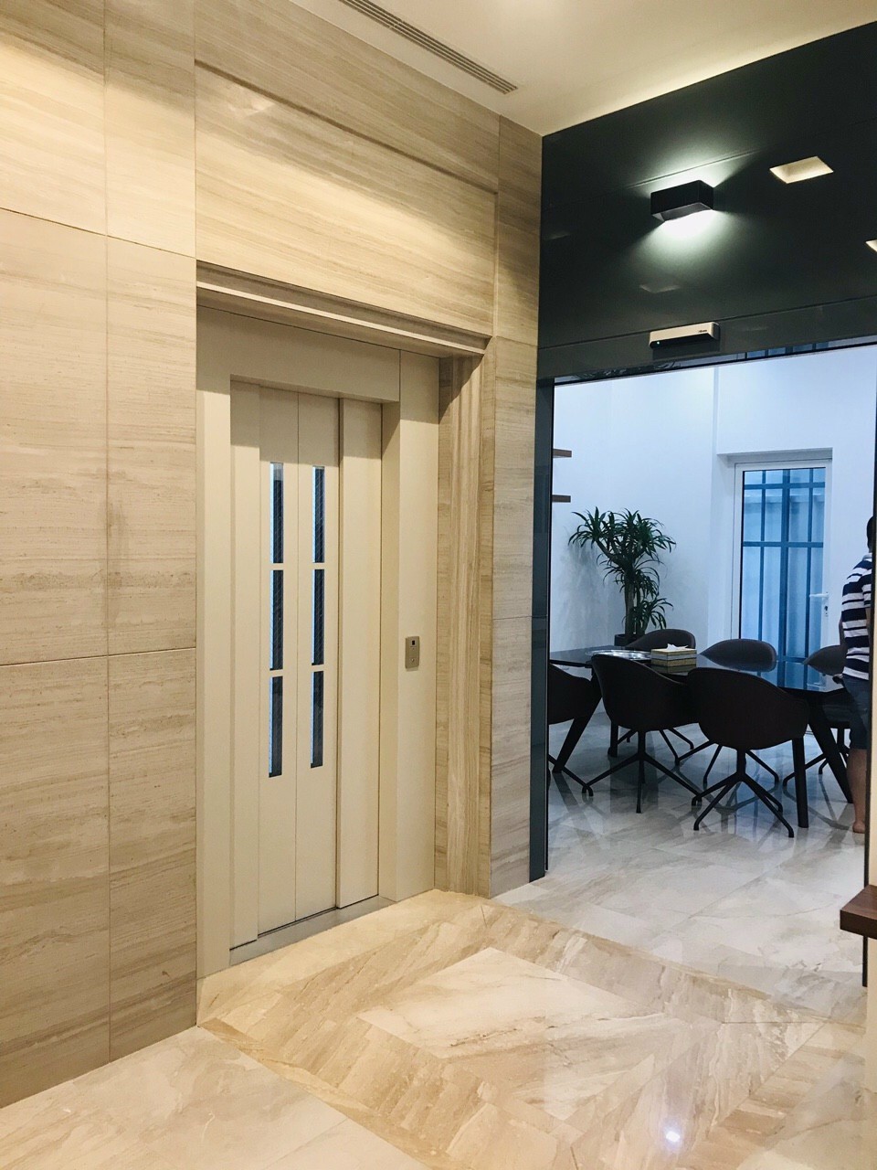 Đặc điểm của thang máy gia đình nhập khẩu