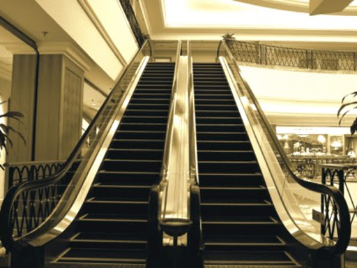 Thang cuốn nhập khẩu tại Hưng Yên