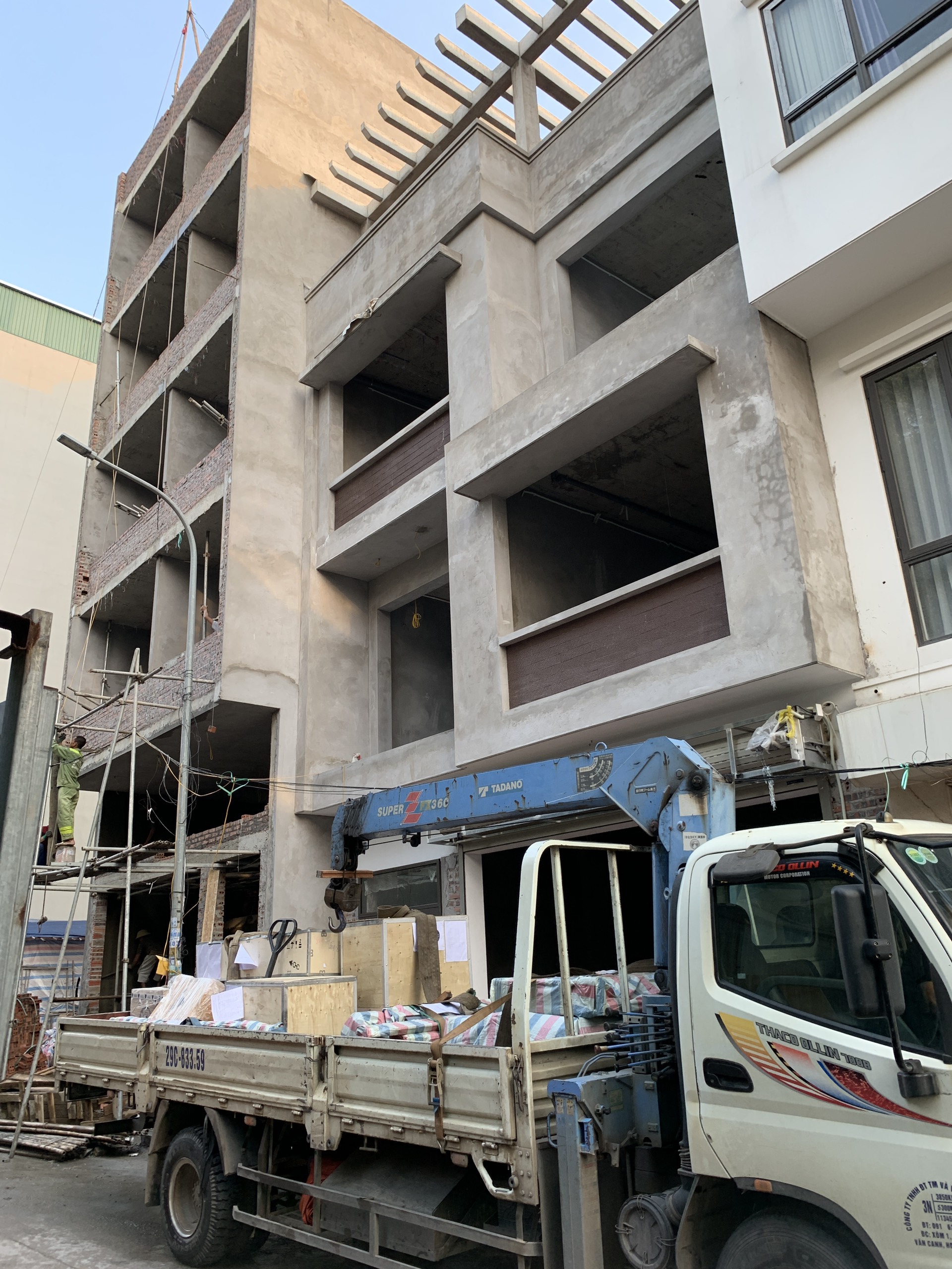 Chuyển hàng về lắp đặt ctr Chị Hà - P.Hồng Hải, Hạ Long, Quảng Ninh