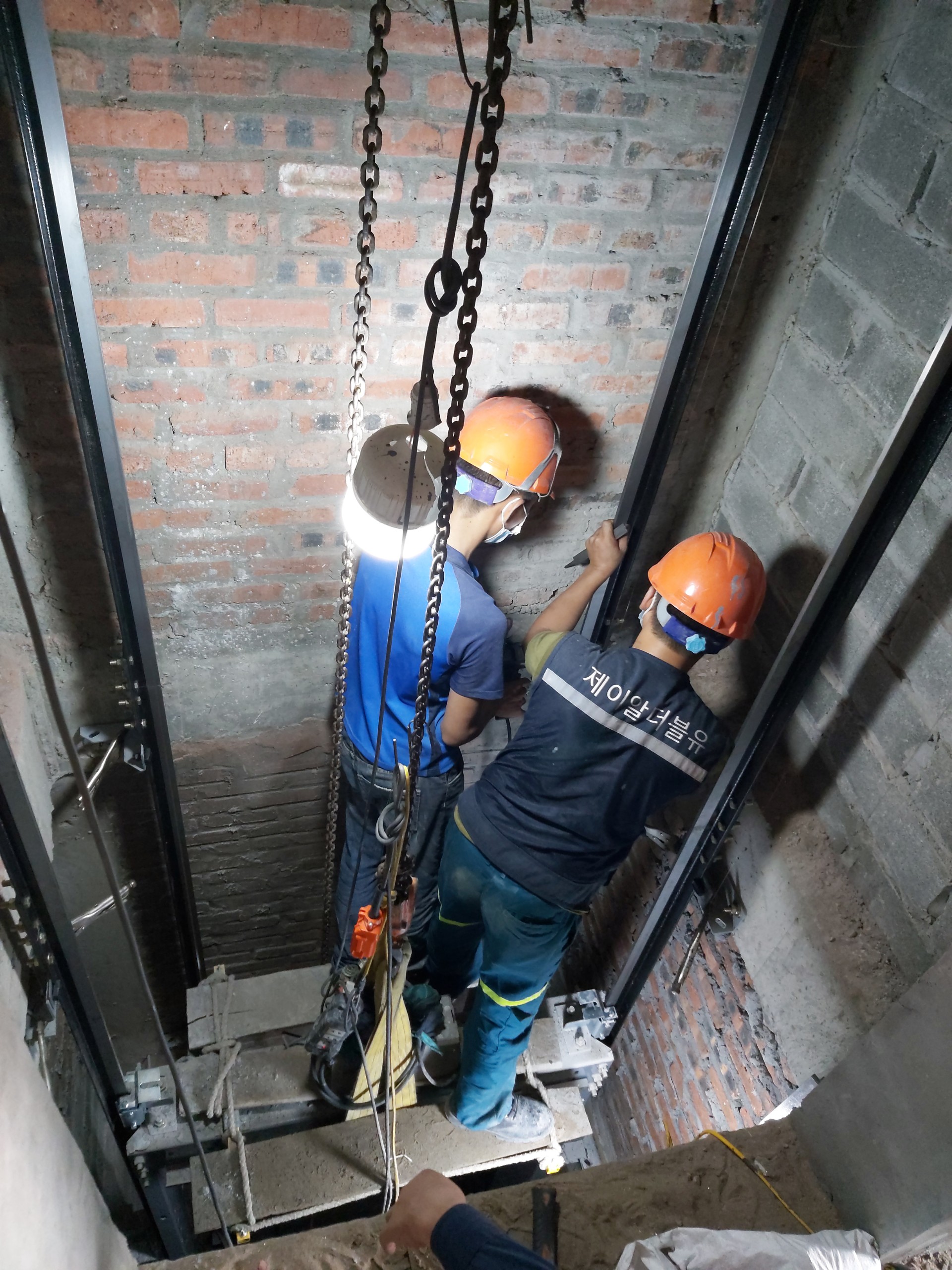 Hố thang máy là gì? Kích thước hố thang máy