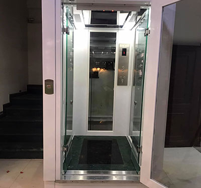 Thang máy lồng kính 18
