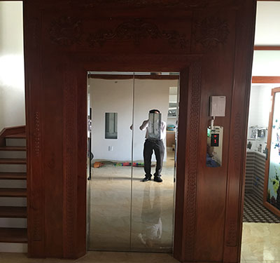 Cửa tầng 13