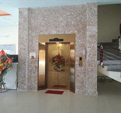 Cửa tầng 33